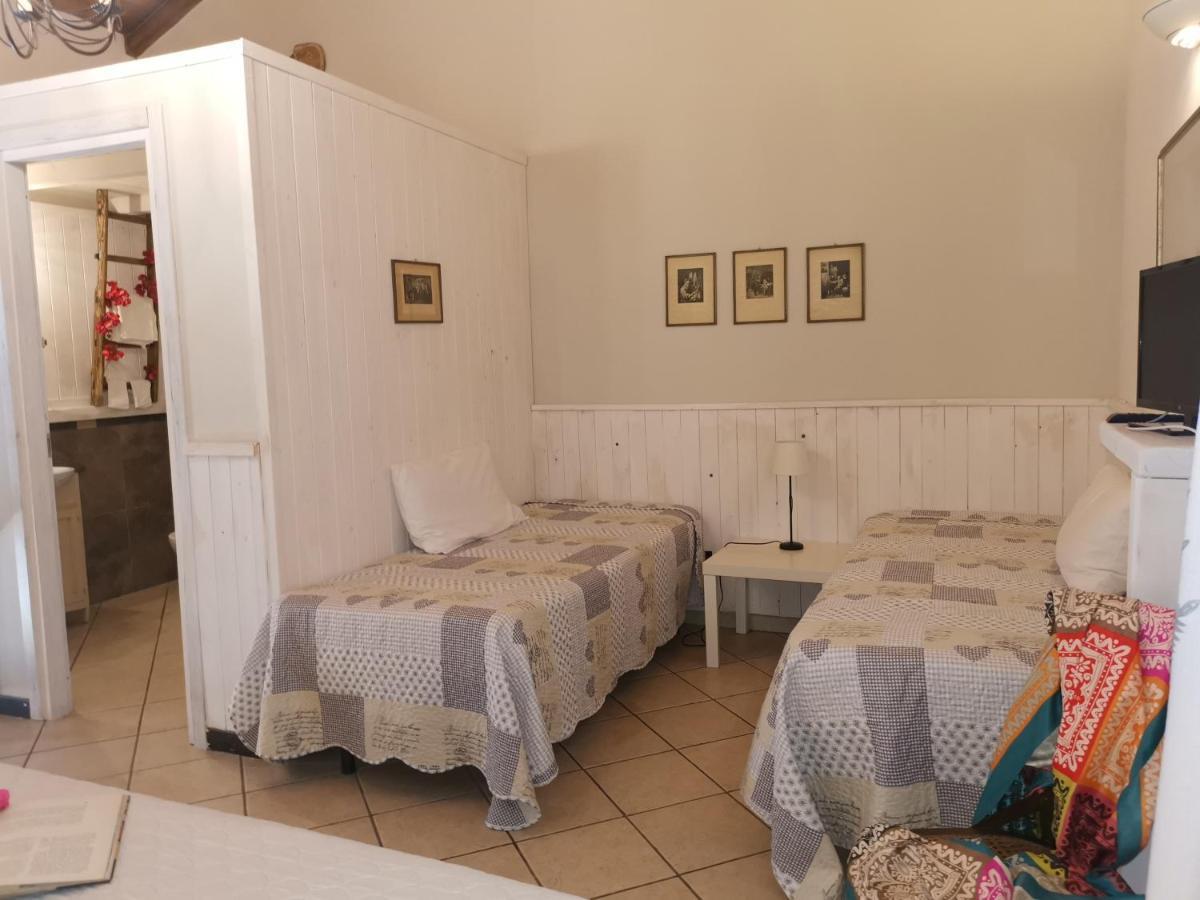 Gasthaus La Fattoria Dei Nonni Paterno  Exterior foto